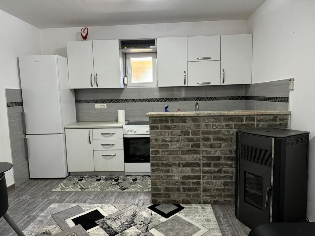 Anita Guest House Tivat Exterior foto