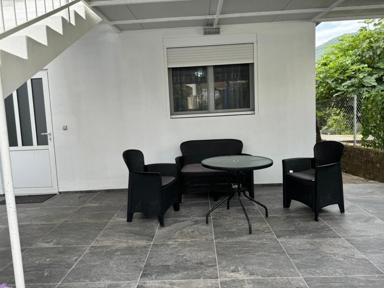 Anita Guest House Tivat Exterior foto